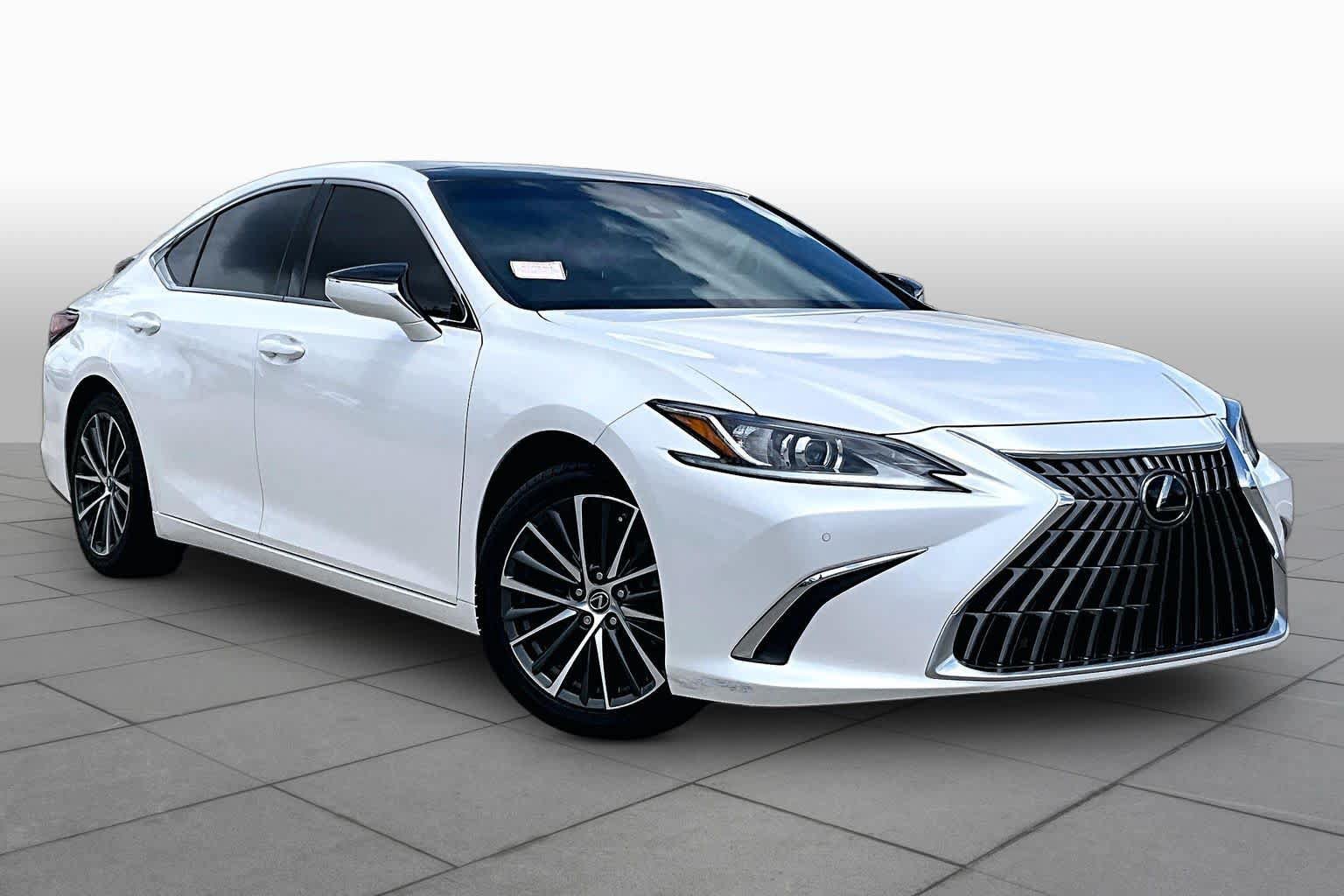 Used 2023 Lexus ES 350 w/ Premium Package FWD image 3