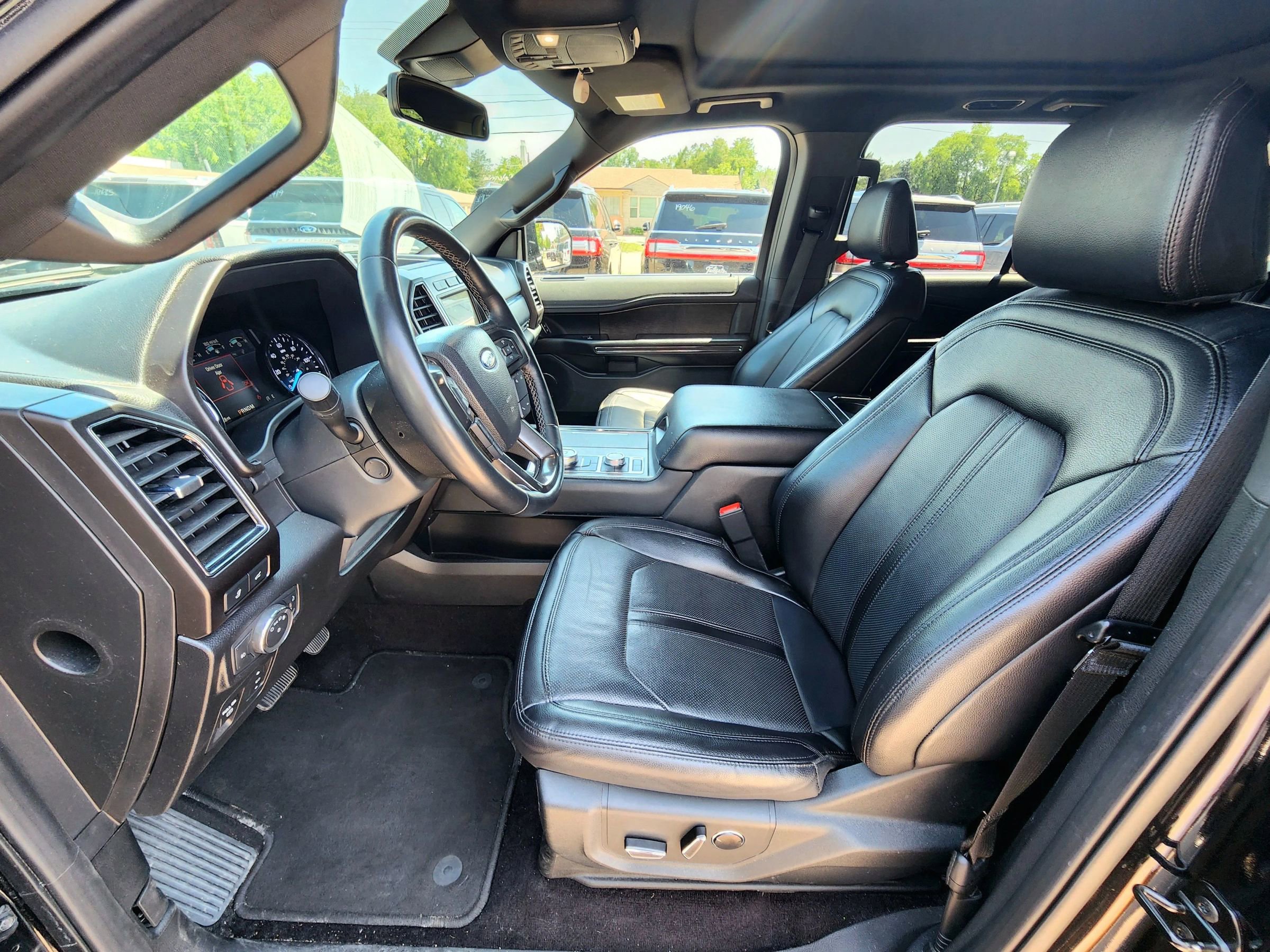 Used 2021 Ford Expedition Limited image 14