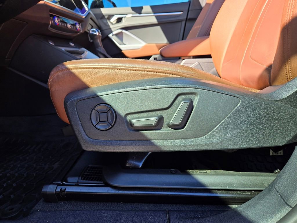 Used 2020 Audi Q3 2.0T Premium Plus w/ Premium Plus Package image 23