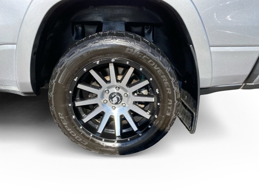 Used 2021 RAM 1500 Laramie AWD/4WD image 10