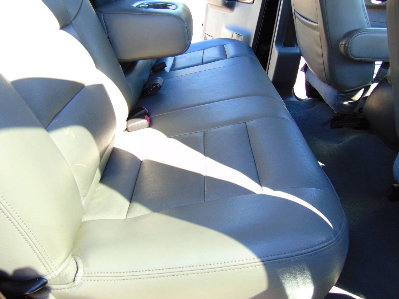 Used 2003 Ford F250 Lariat image 17