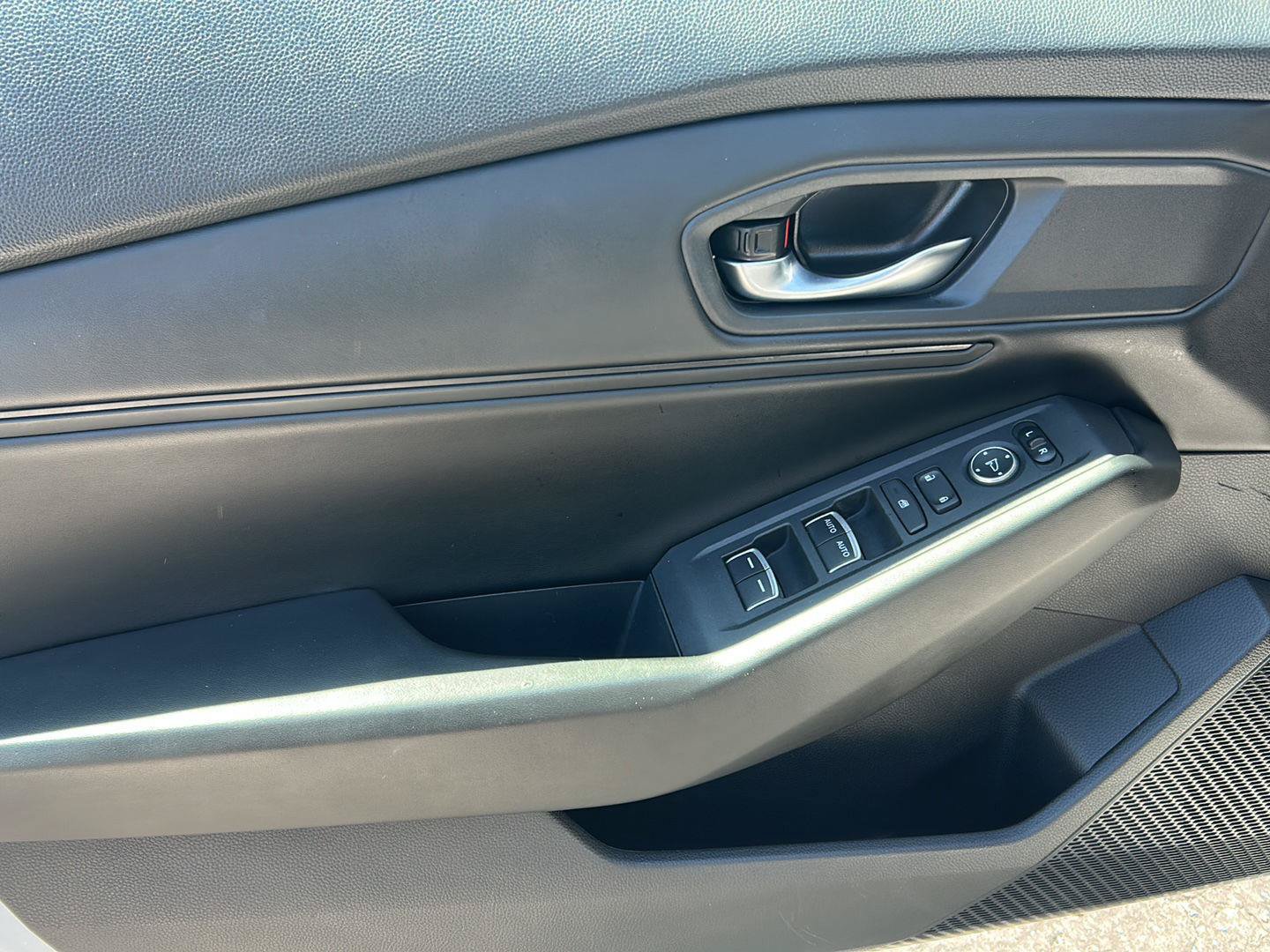 Used 2024 Honda Accord EX image 12