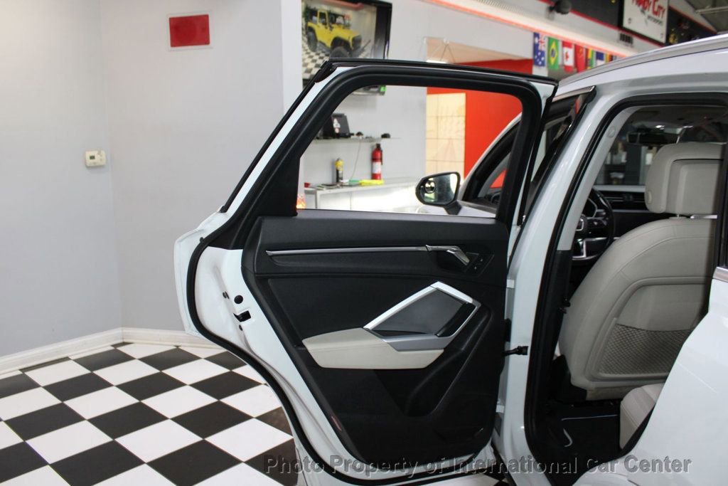 Used 2020 Audi Q3 2.0T Premium image 22