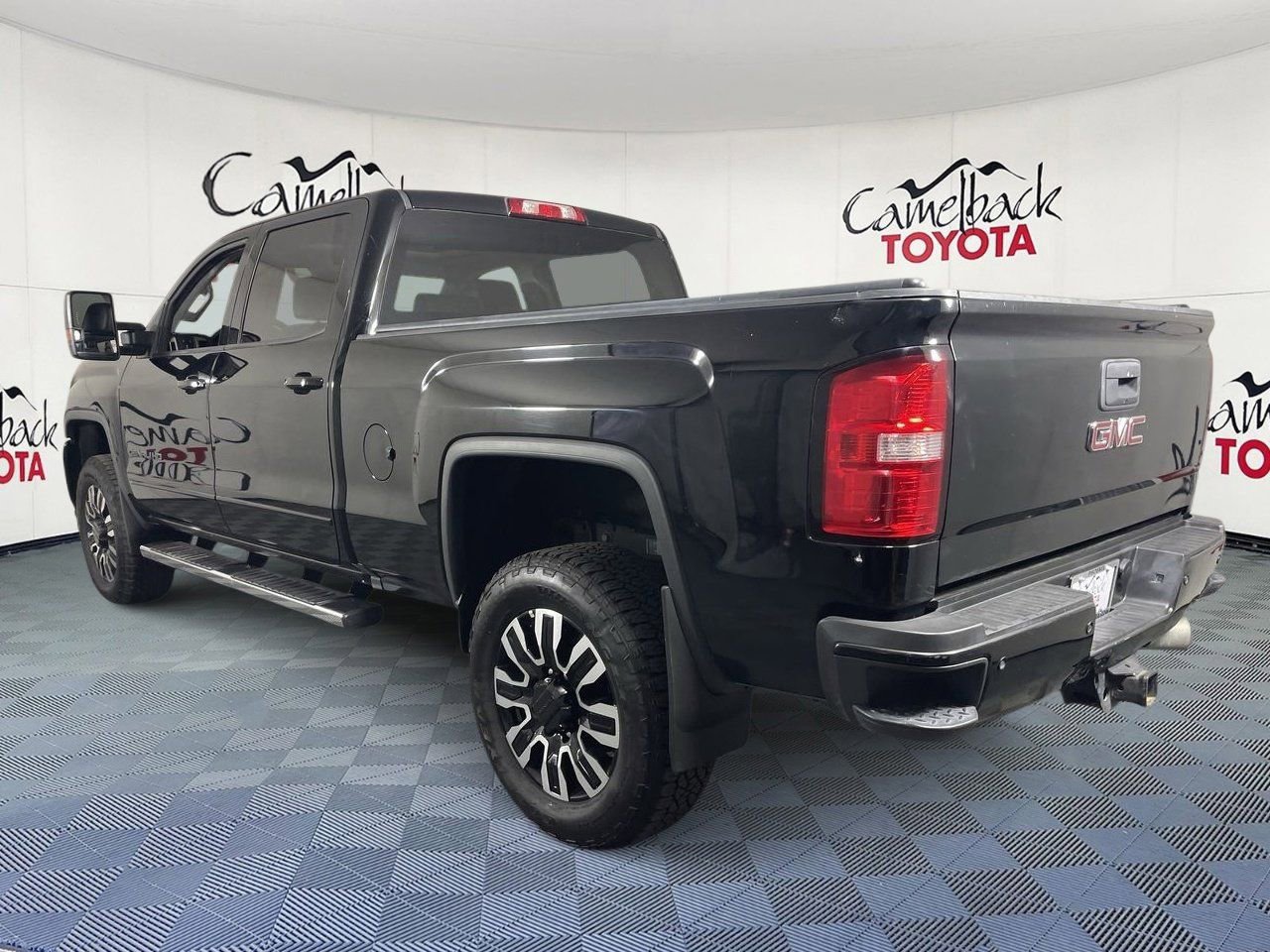 Used 2016 GMC Sierra 2500 Denali w/ Duramax Plus Package image 5