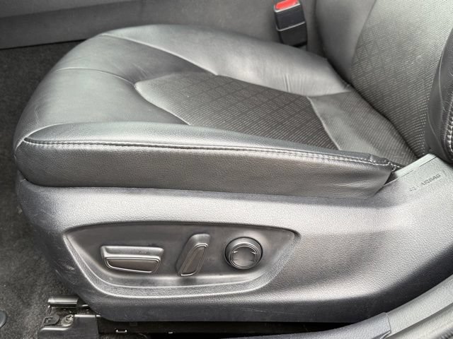 Used 2023 Toyota Camry XSE FWD image 15