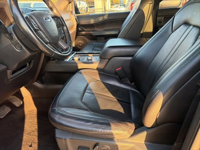 Used 2021 Ford Expedition Limited image 11