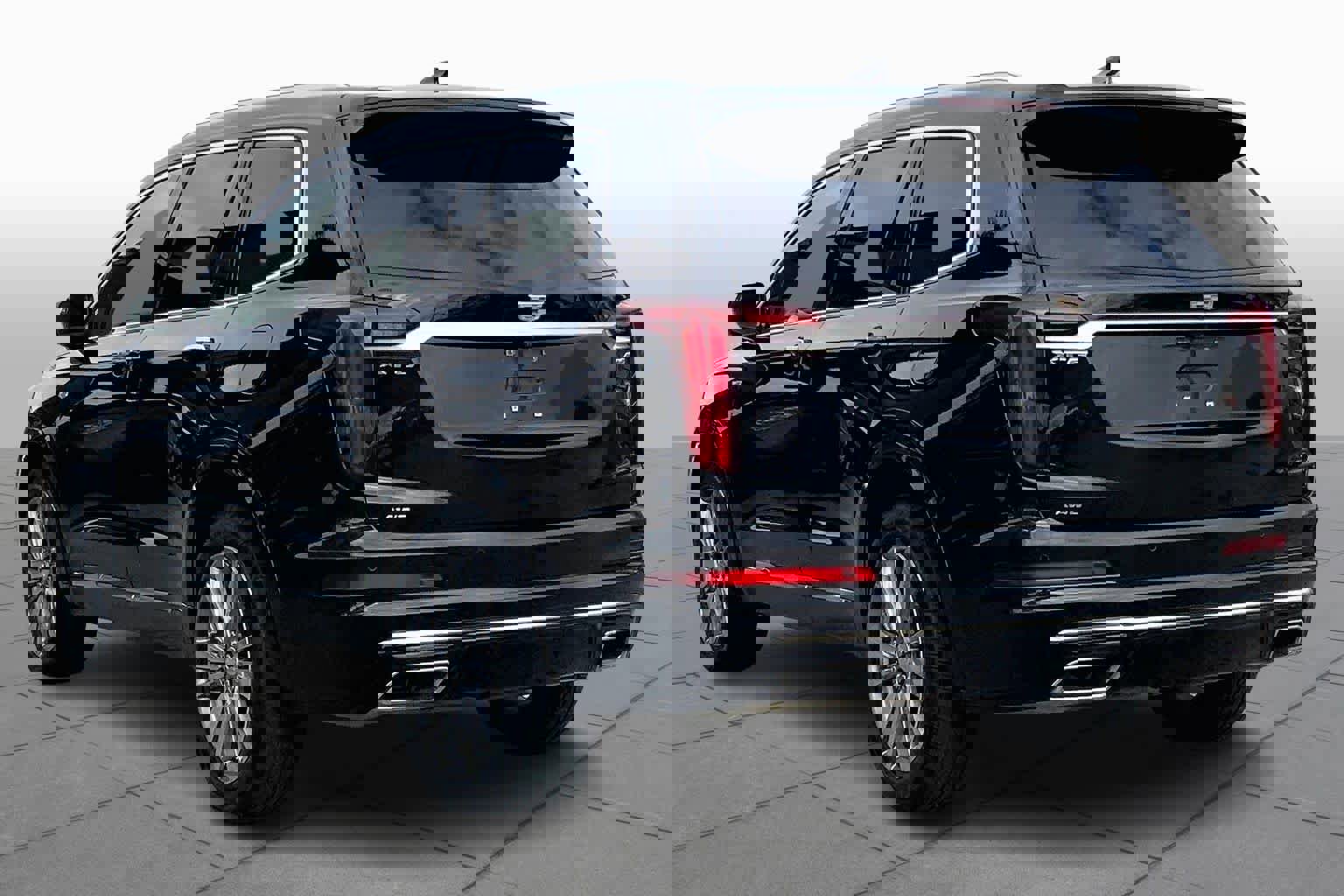 Used 2023 Cadillac XT6 Premium Luxury image 11