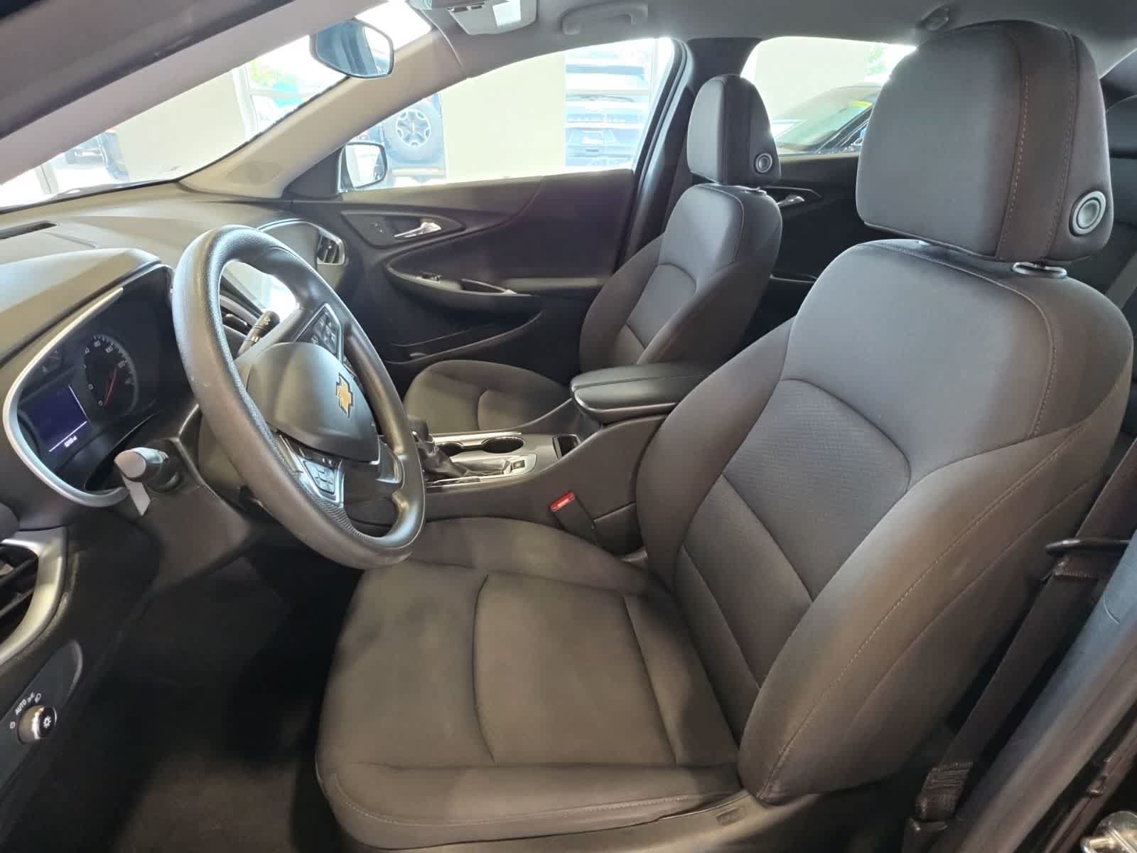 Used 2023 Chevrolet Malibu LT FWD image 14