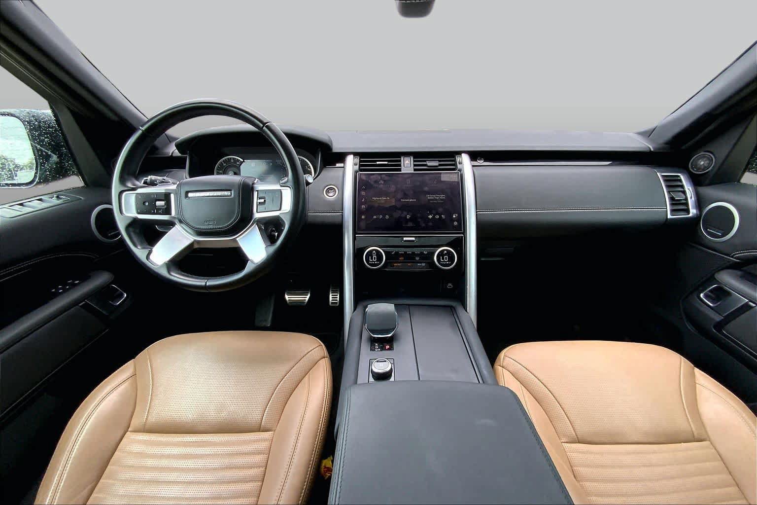 Used 2023 Land Rover Discovery HSE R-Dynamic AWD/4WD image 16