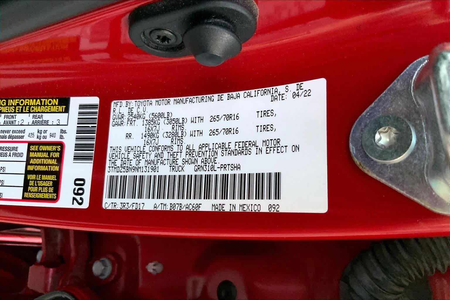 Used 2022 Toyota Tacoma TRD Off-Road w/ Technology Package AWD/4WD image 29