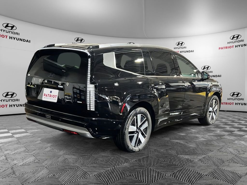 New 2026 Hyundai Ioniq 9 SEL image 3