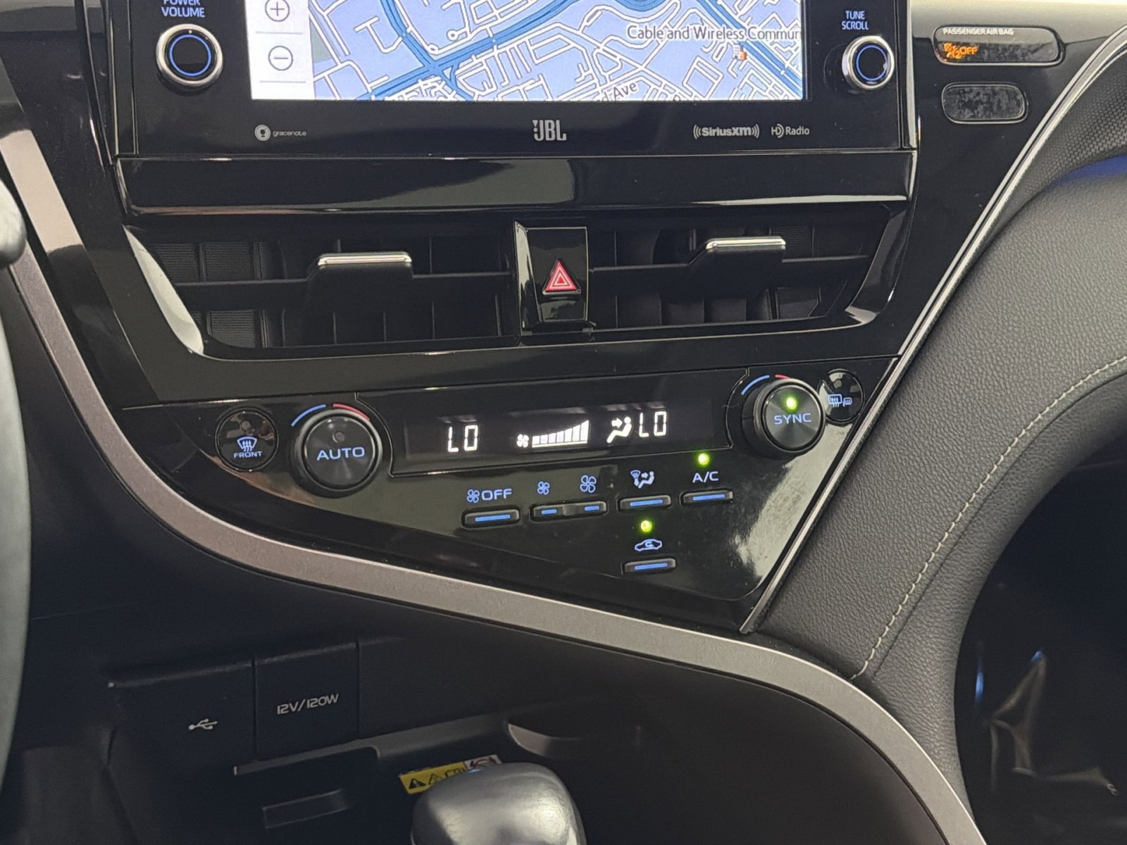 Used 2022 Toyota Camry XSE w/ Navigation Package image 21