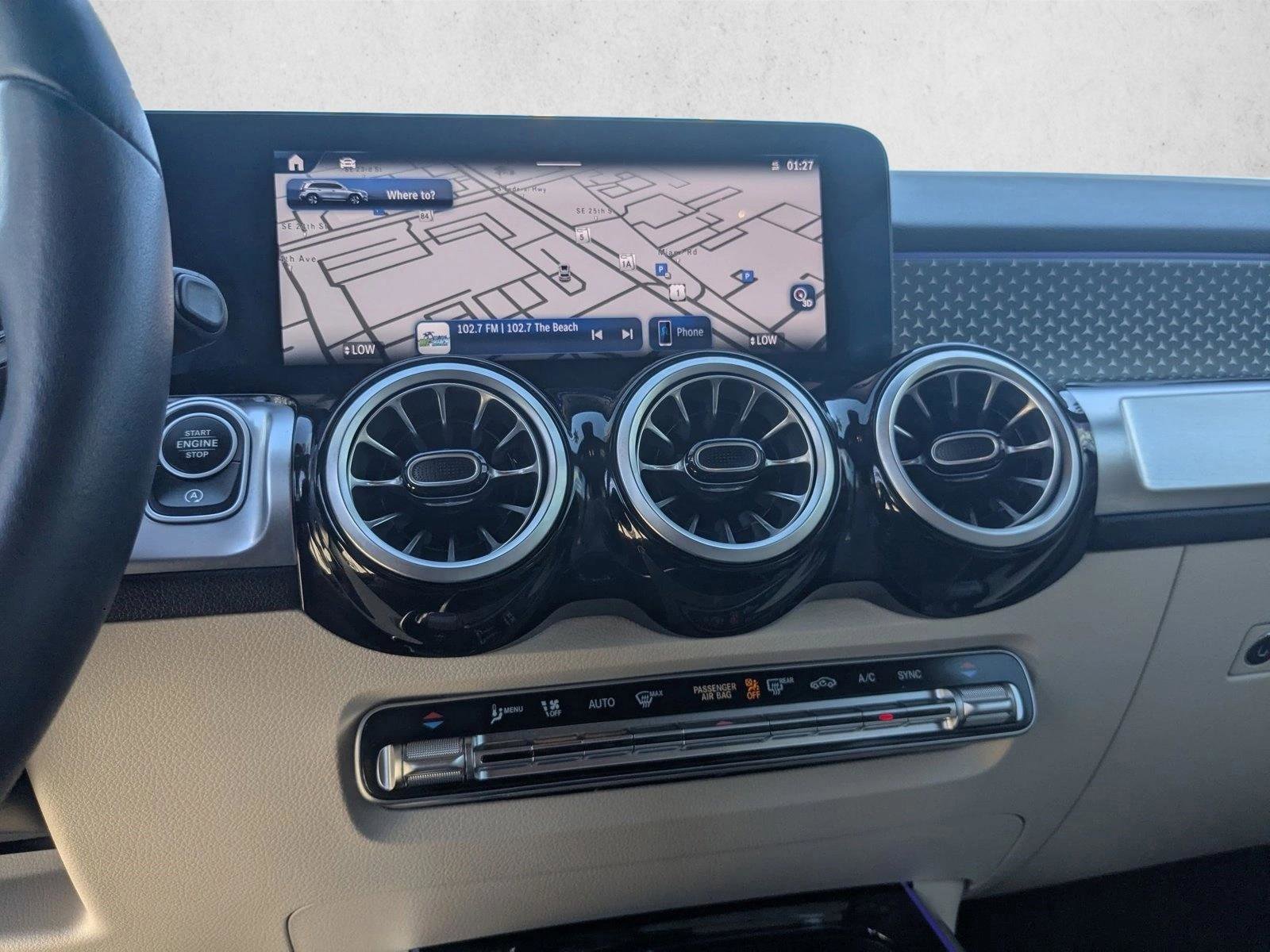 Used 2025 Mercedes-Benz GLB 250 image 15
