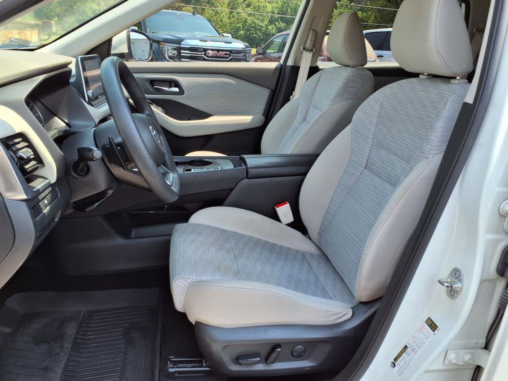 Used 2021 Nissan Rogue SV image 10