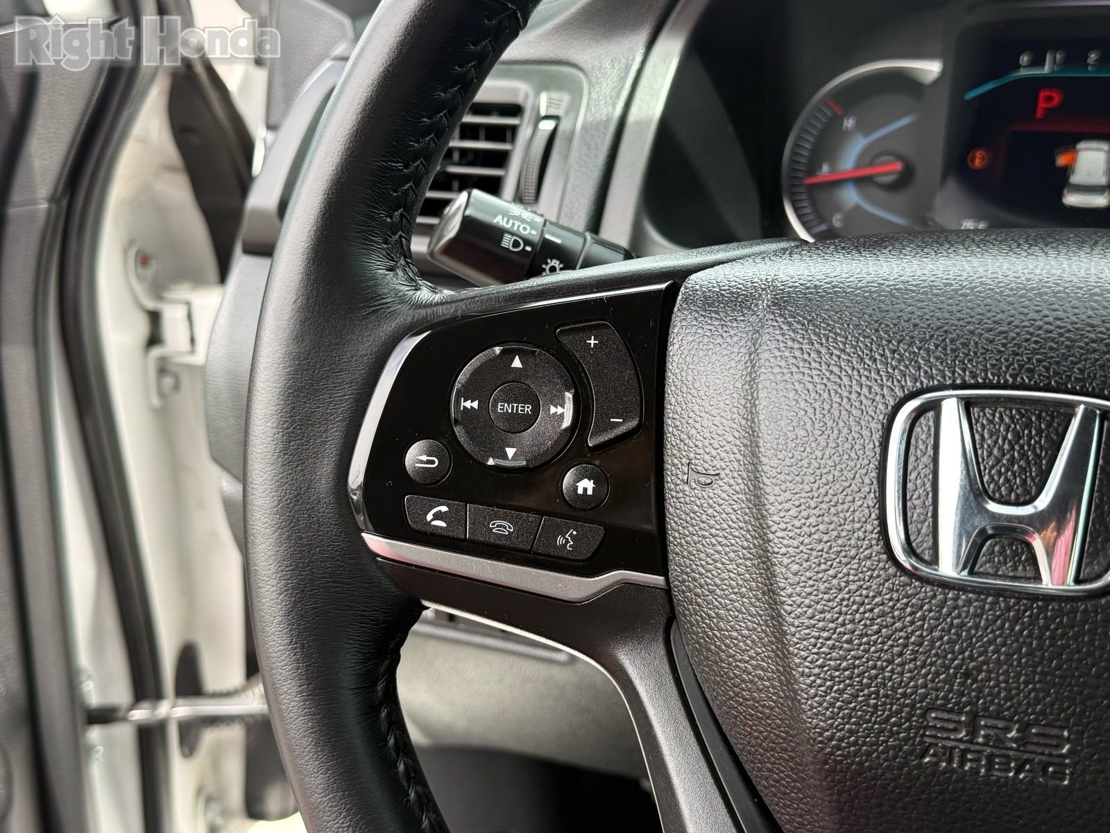 Used 2022 Honda Pilot Touring image 17