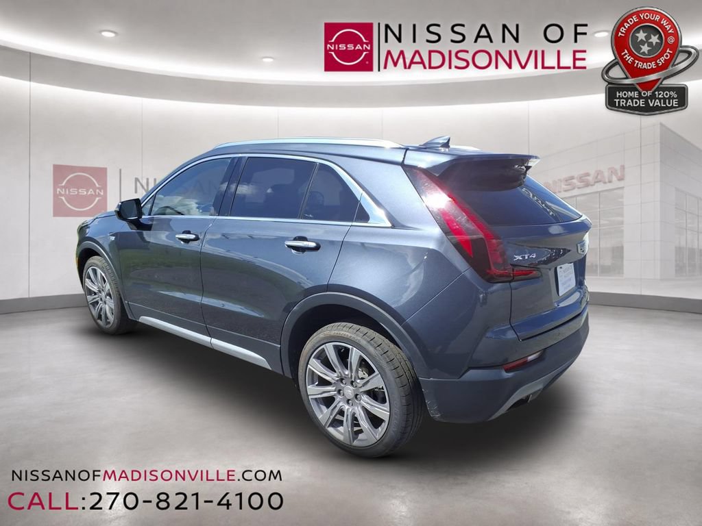 Used 2021 Cadillac XT4 Premium Luxury FWD image 3