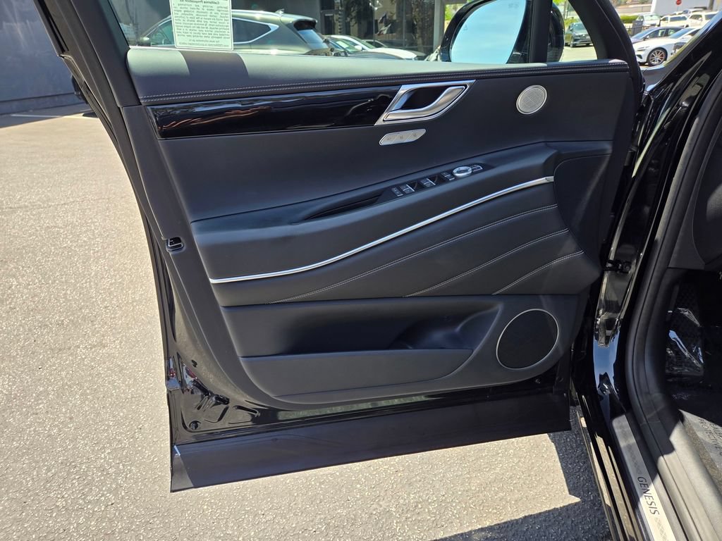 Used 2026 Genesis GV80 2.5T RWD image 7