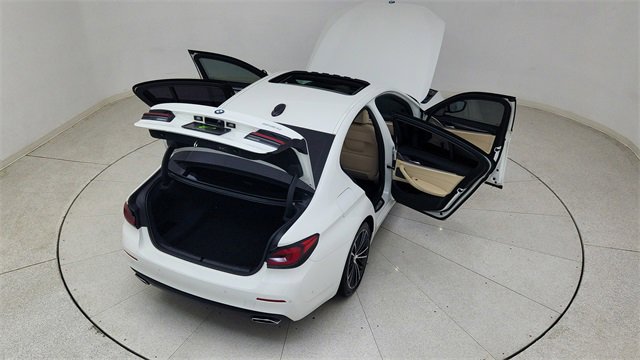 Used 2021 BMW 530i w/ Premium Package image 89