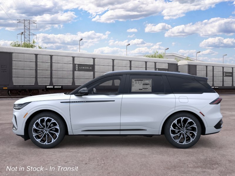 New 2026 Lincoln Nautilus Reserve AWD/4WD image 3