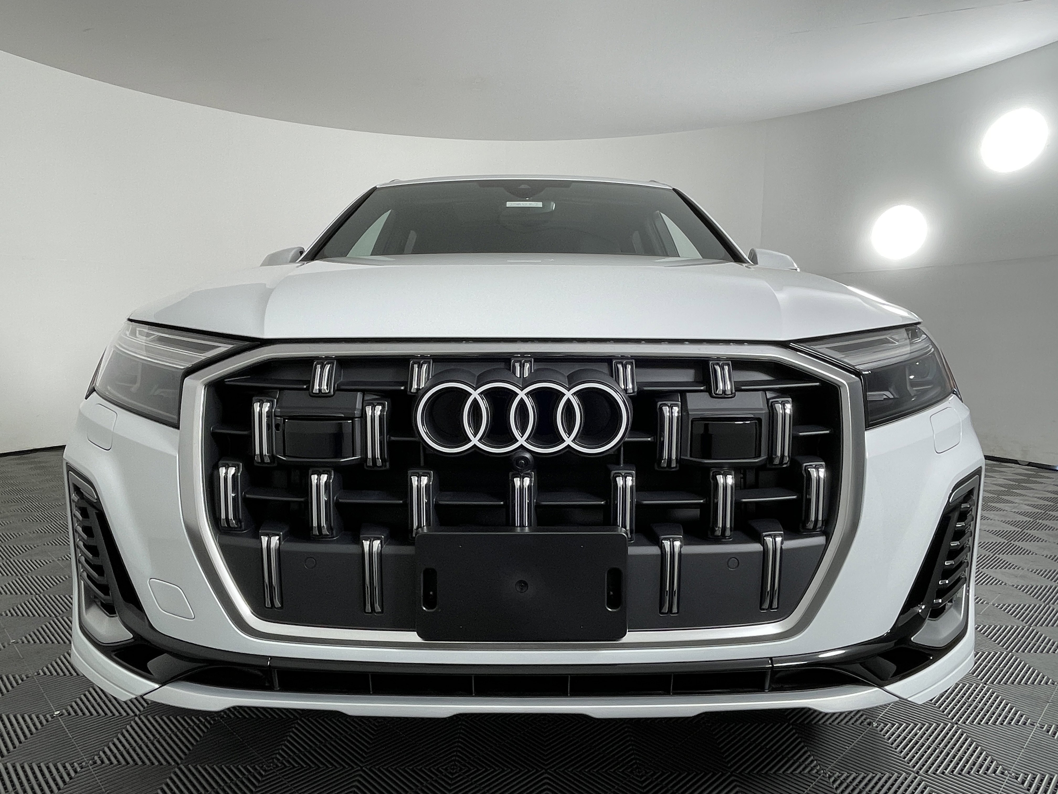 New 2025 Audi Q7 3.0T Premium Plus image 9