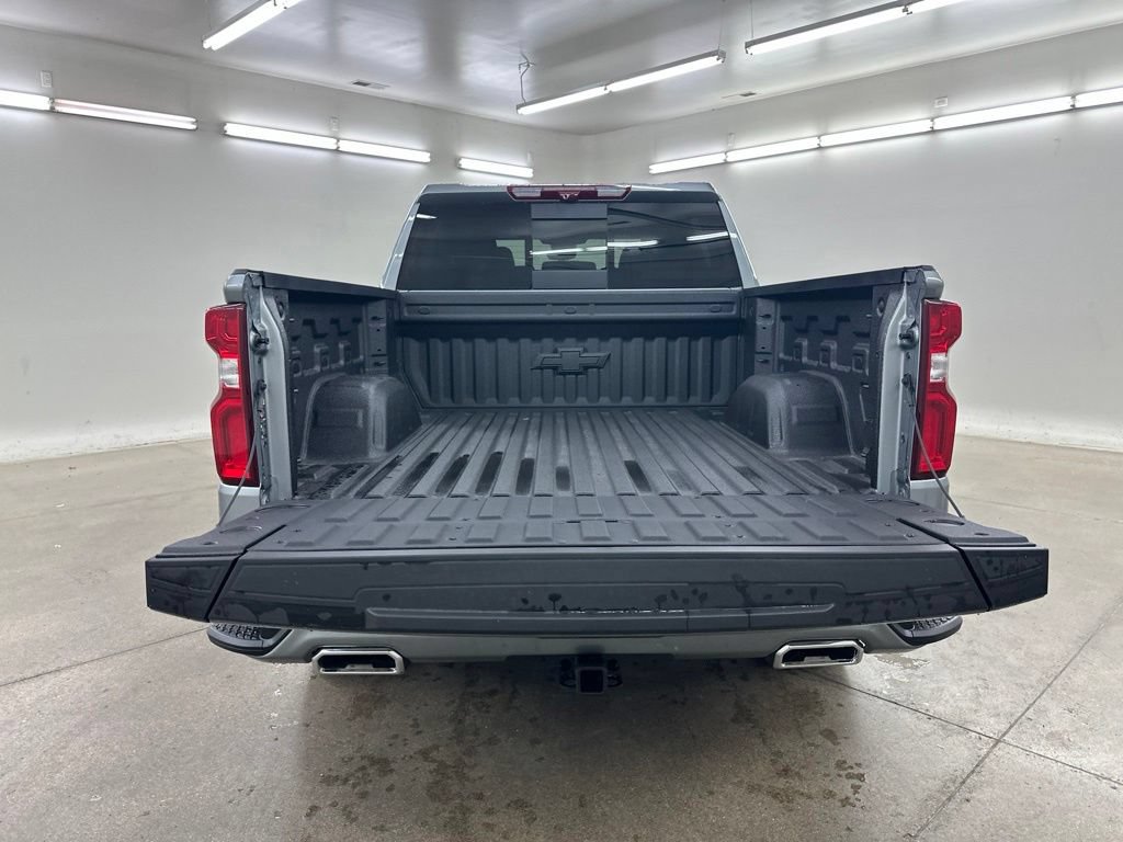 New 2026 Chevrolet Silverado 1500 High Country AWD/4WD image 17