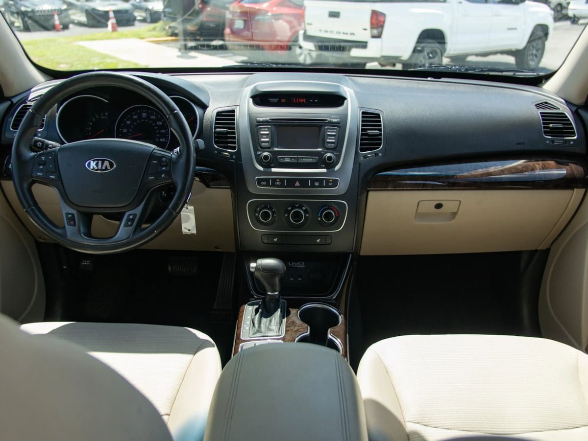 Used 2014 Kia Sorento LX FWD image 26