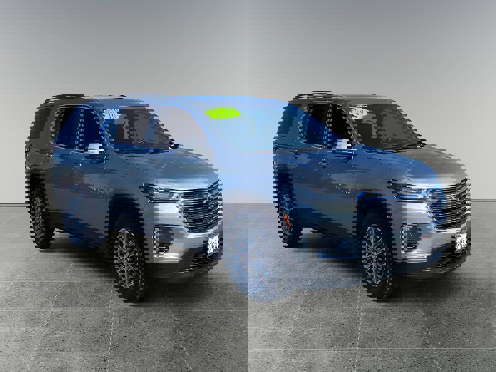 Used 2023 Chevrolet Traverse LT w/ LPO, Cargo Package image 7