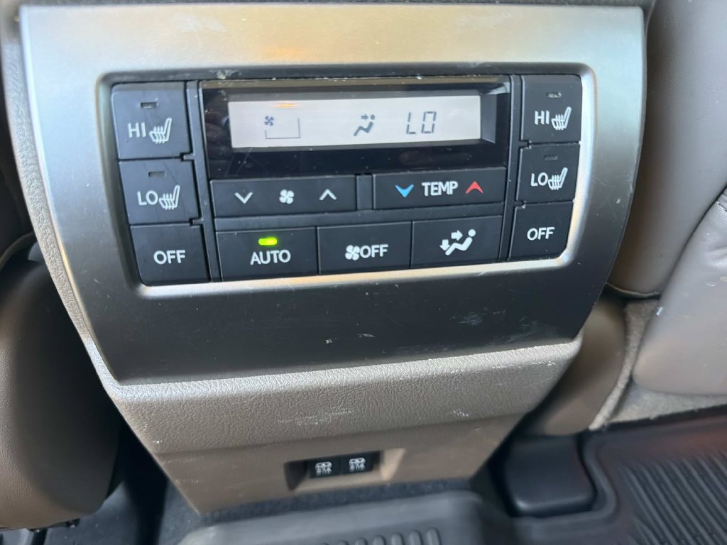 Used 2023 Lexus GX 460 Premium AWD/4WD image 16