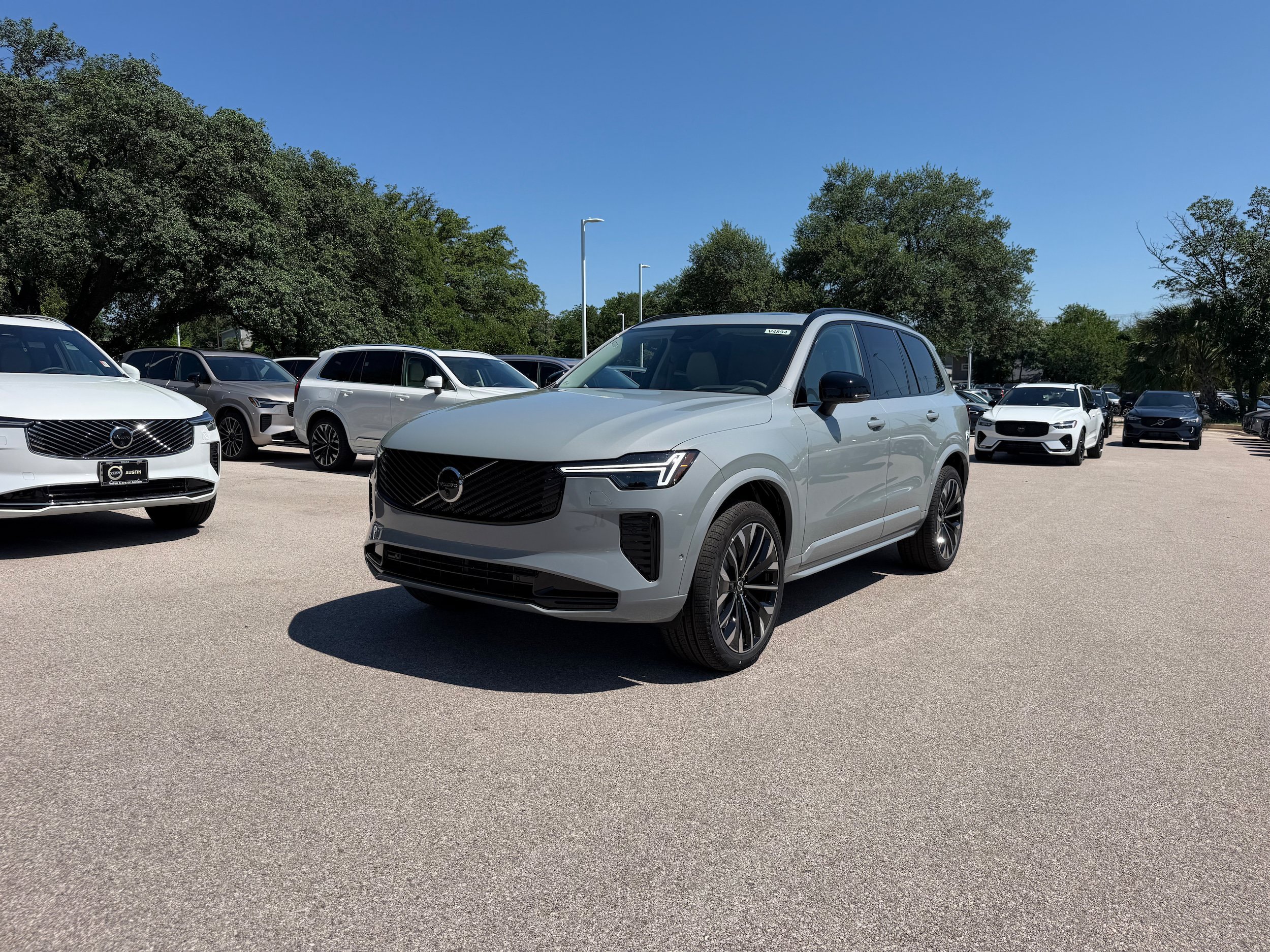 New 2026 Volvo XC90 B6 Ultra w/ Protection Package Premier AWD/4WD image 2