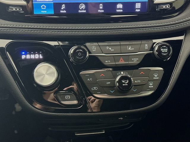 New 2026 Chrysler Pacifica Select w/ S Appearance Package image 15