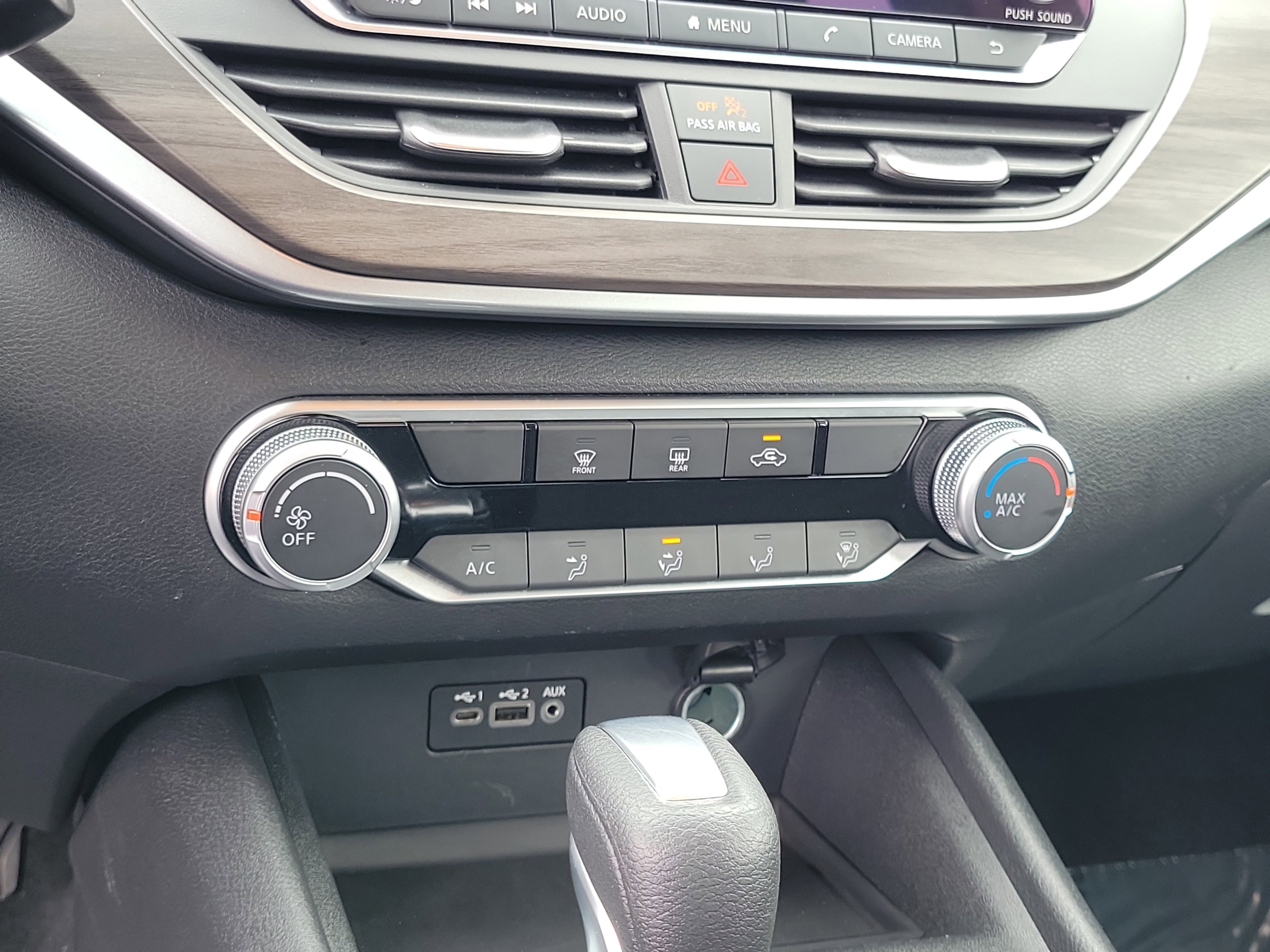 Used 2025 Nissan Altima 2.5 SV FWD image 27