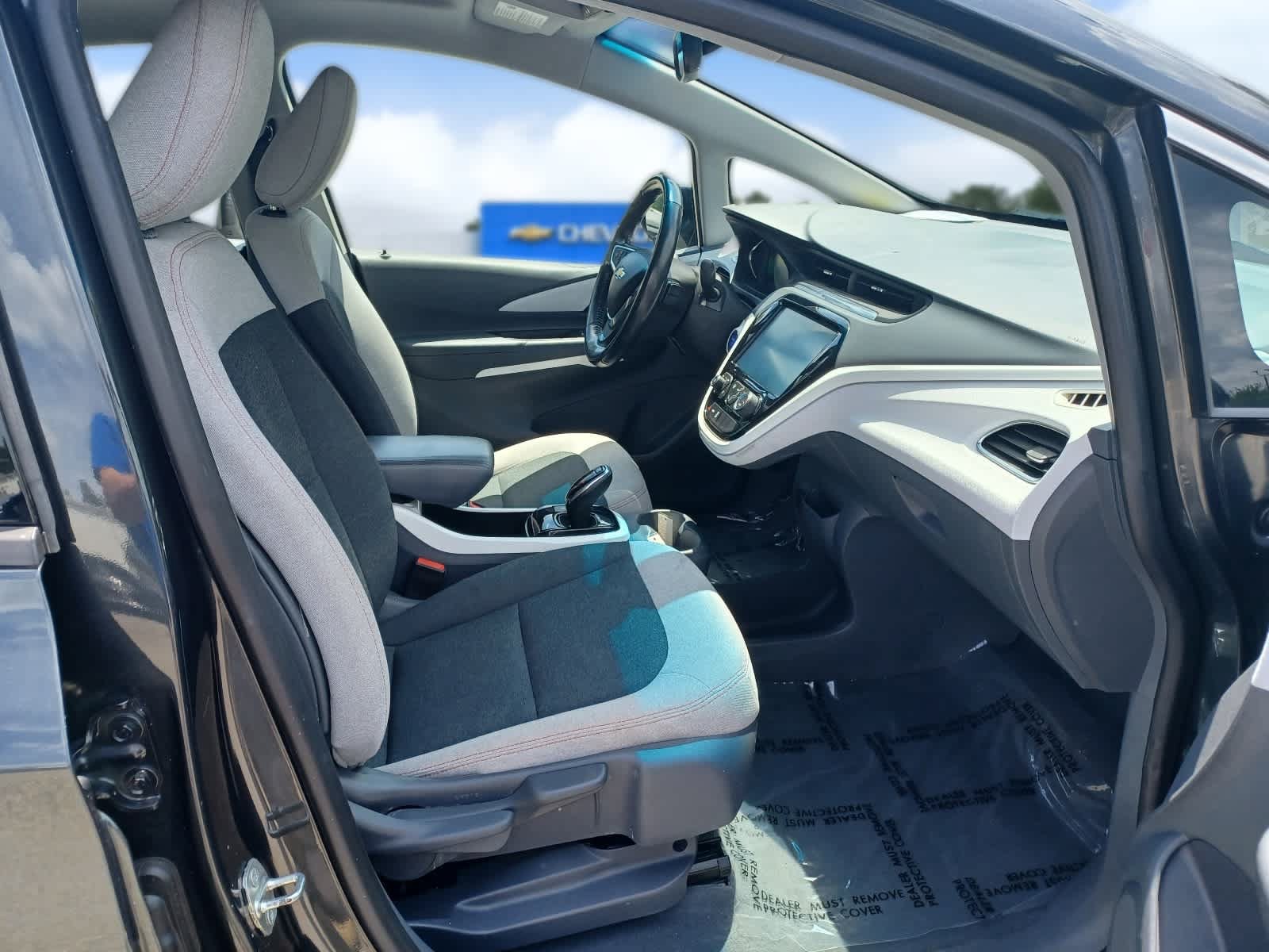 Used 2018 Chevrolet Bolt LT FWD image 19