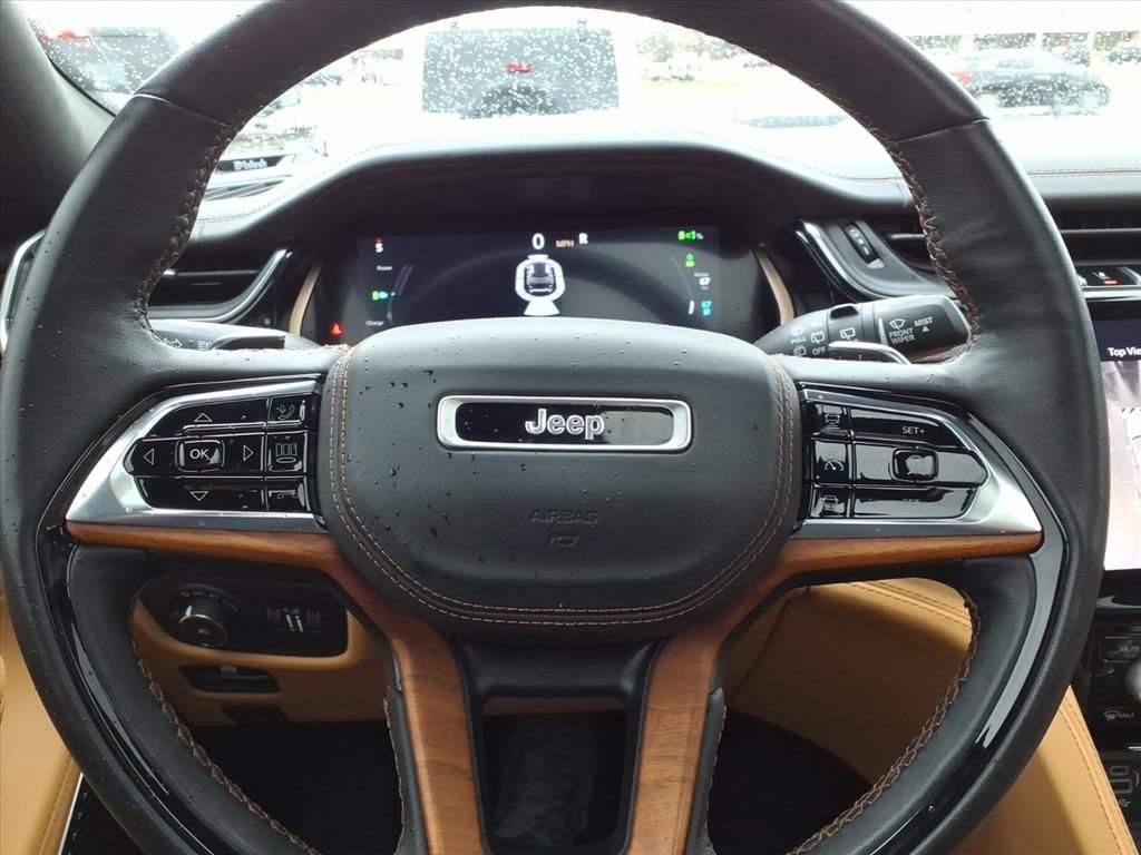 Certified 2022 Jeep Grand Cherokee Summit AWD/4WD image 20