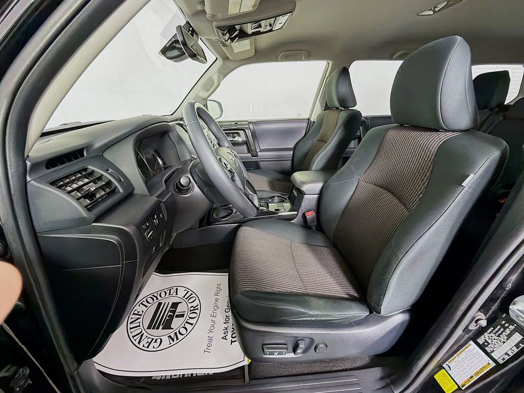 Used 2020 Toyota 4Runner TRD Off-Road image 12