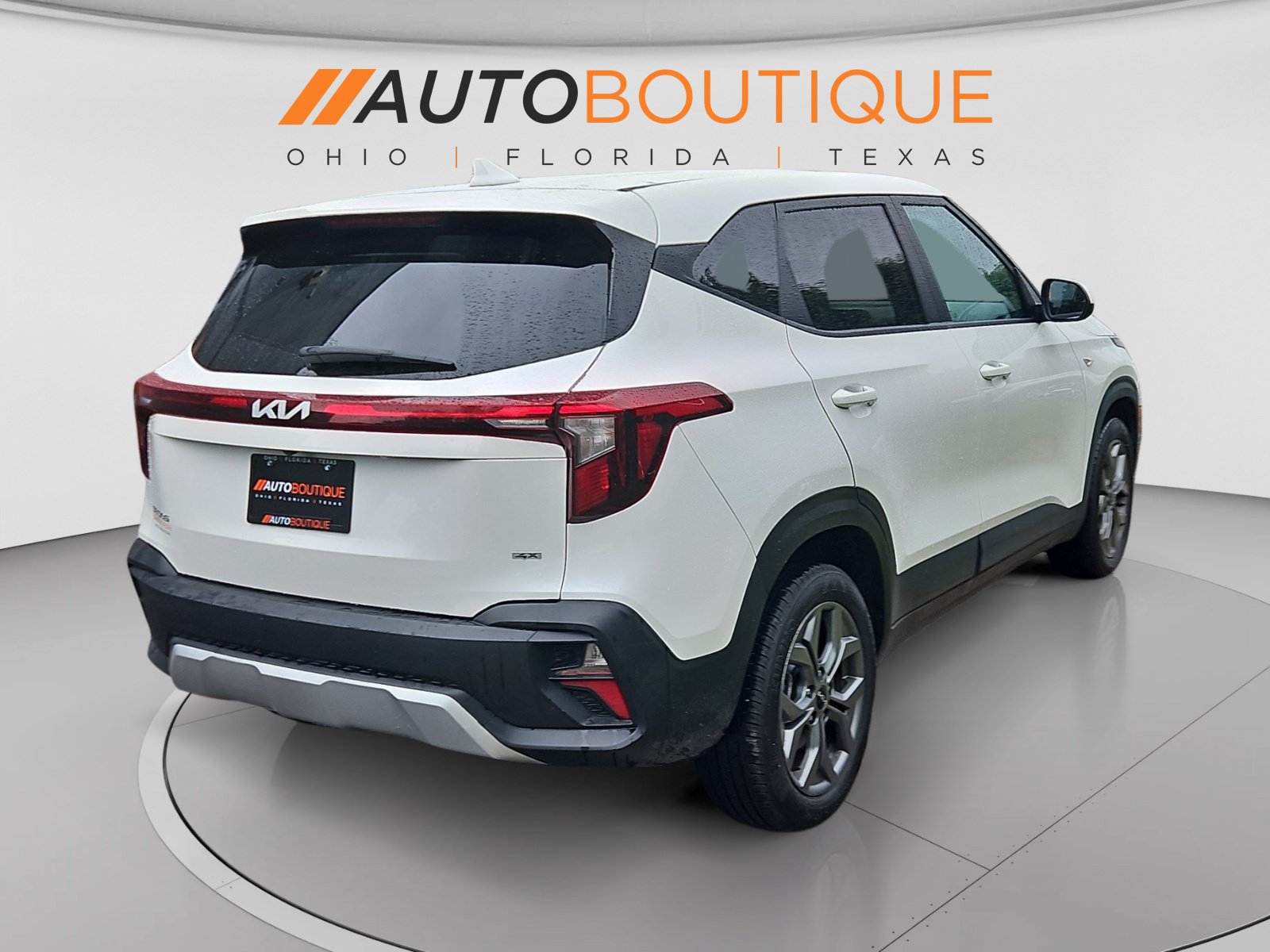 Used 2024 Kia Seltos LX AWD/4WD image 5