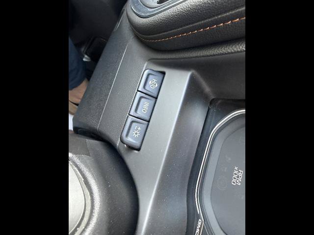 Used 2021 GMC Sierra 1500 AT4 w/ AT4 Premium Package AWD/4WD image 43