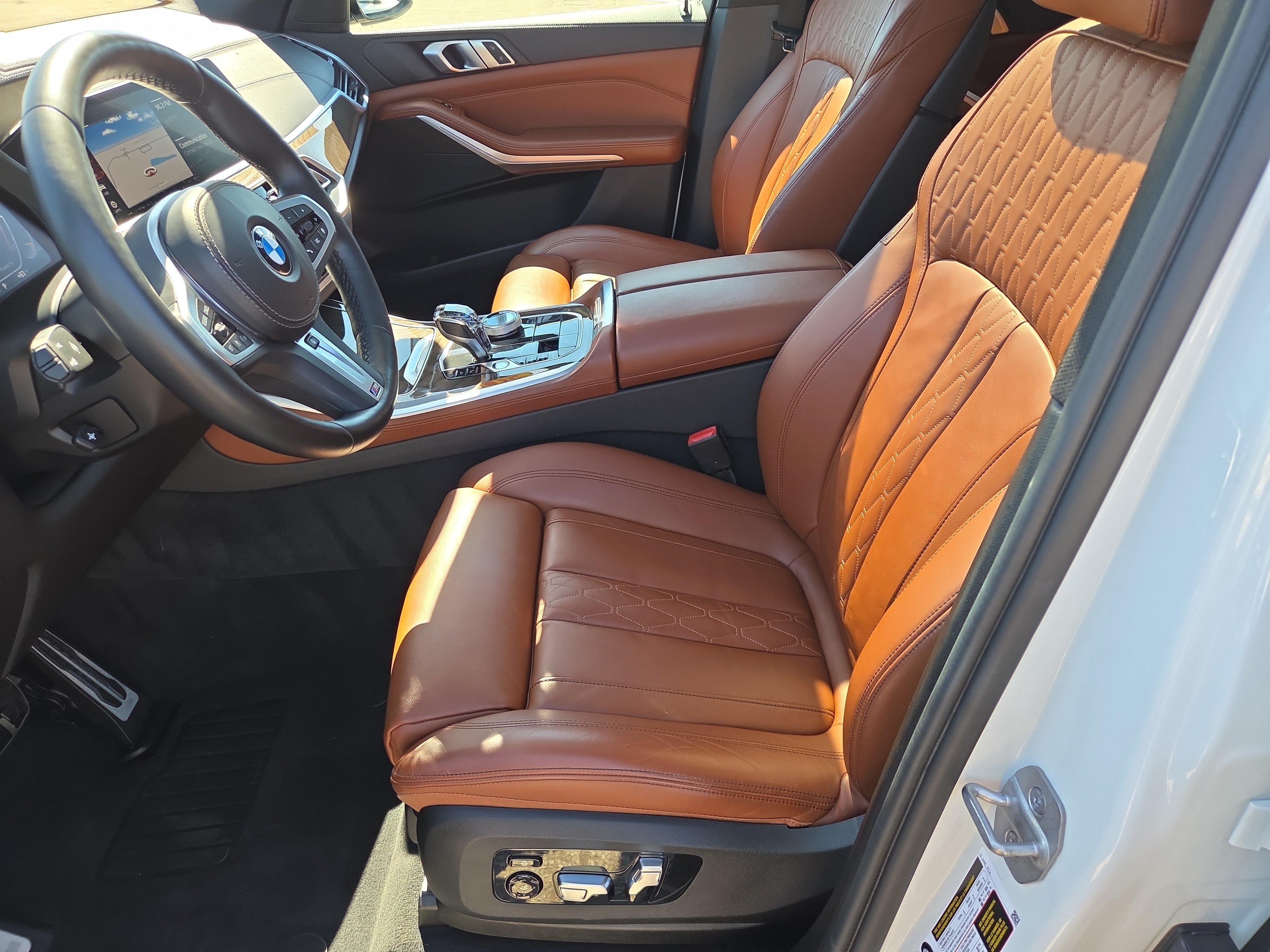 Used 2022 BMW X5 sDrive40i w/ M Sport Package RWD image 5