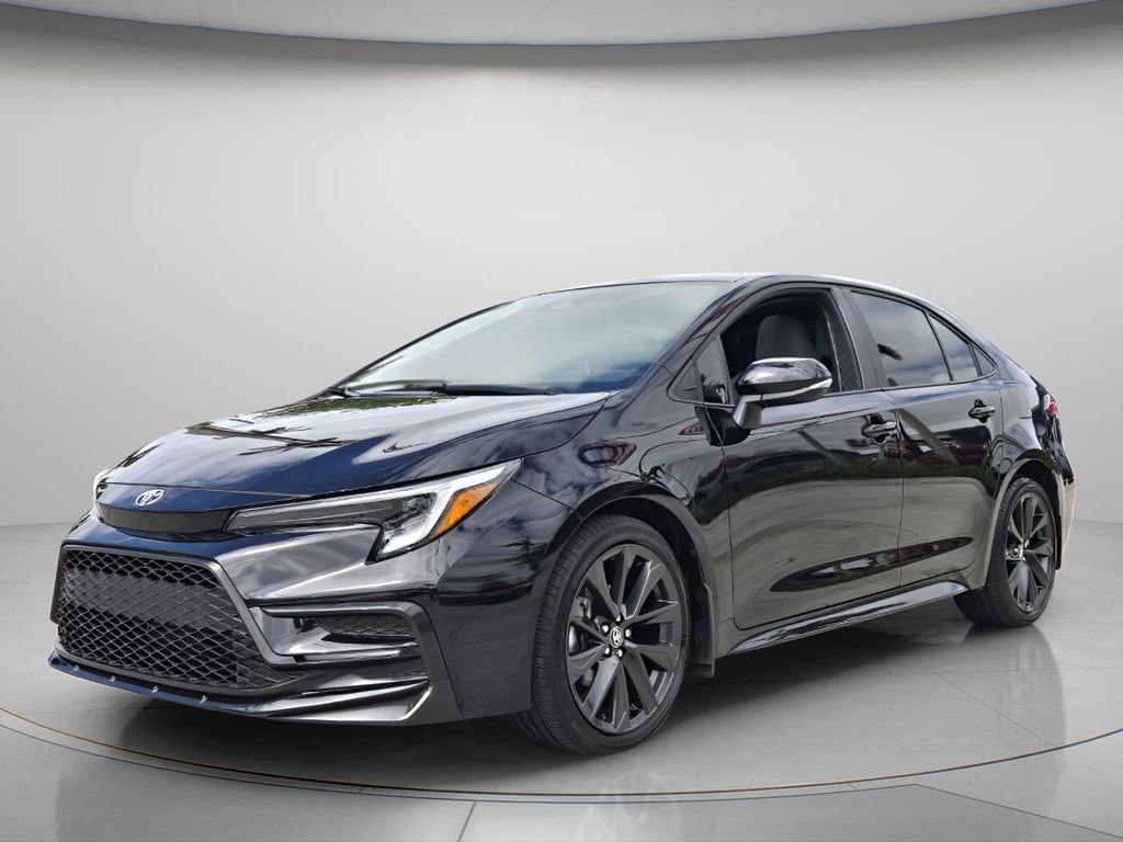 Used 2025 Toyota Corolla SE w/ SE Premium Package image 9