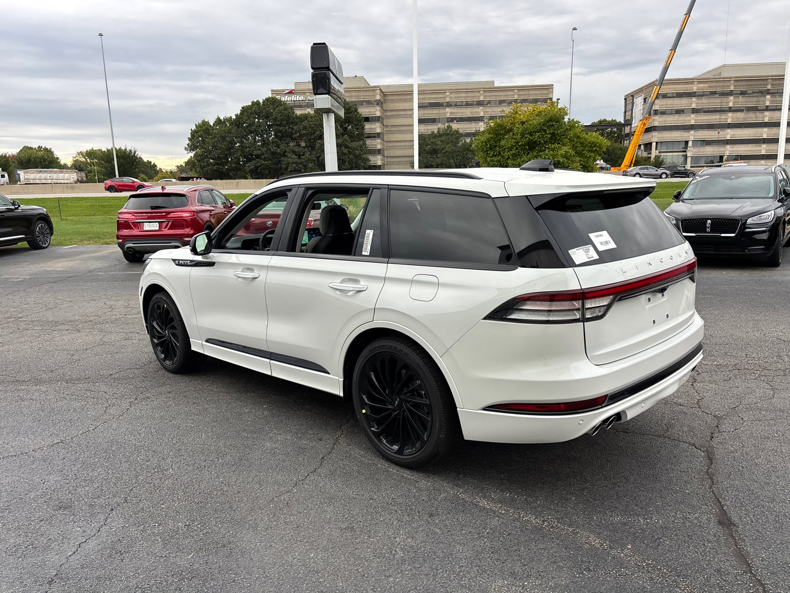 New 2026 Lincoln Aviator Reserve image 5