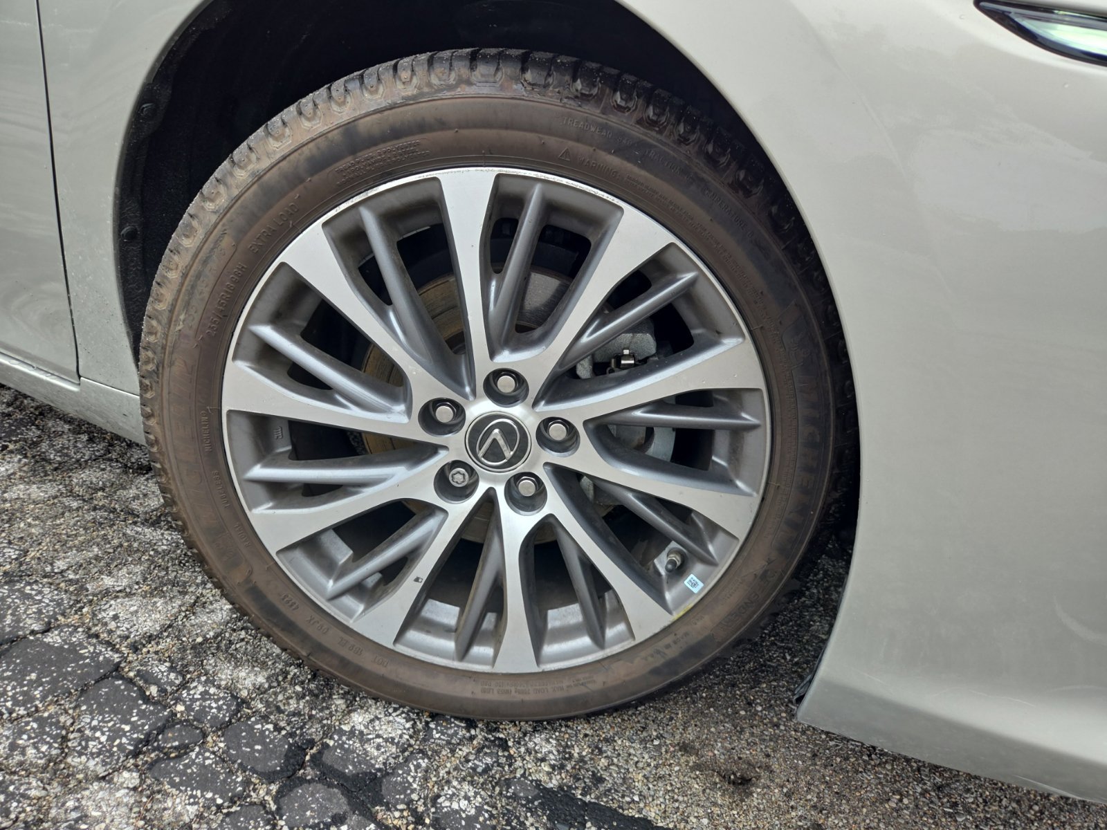 Used 2020 Lexus ES 350 w/ Accessory Package 2 FWD image 14