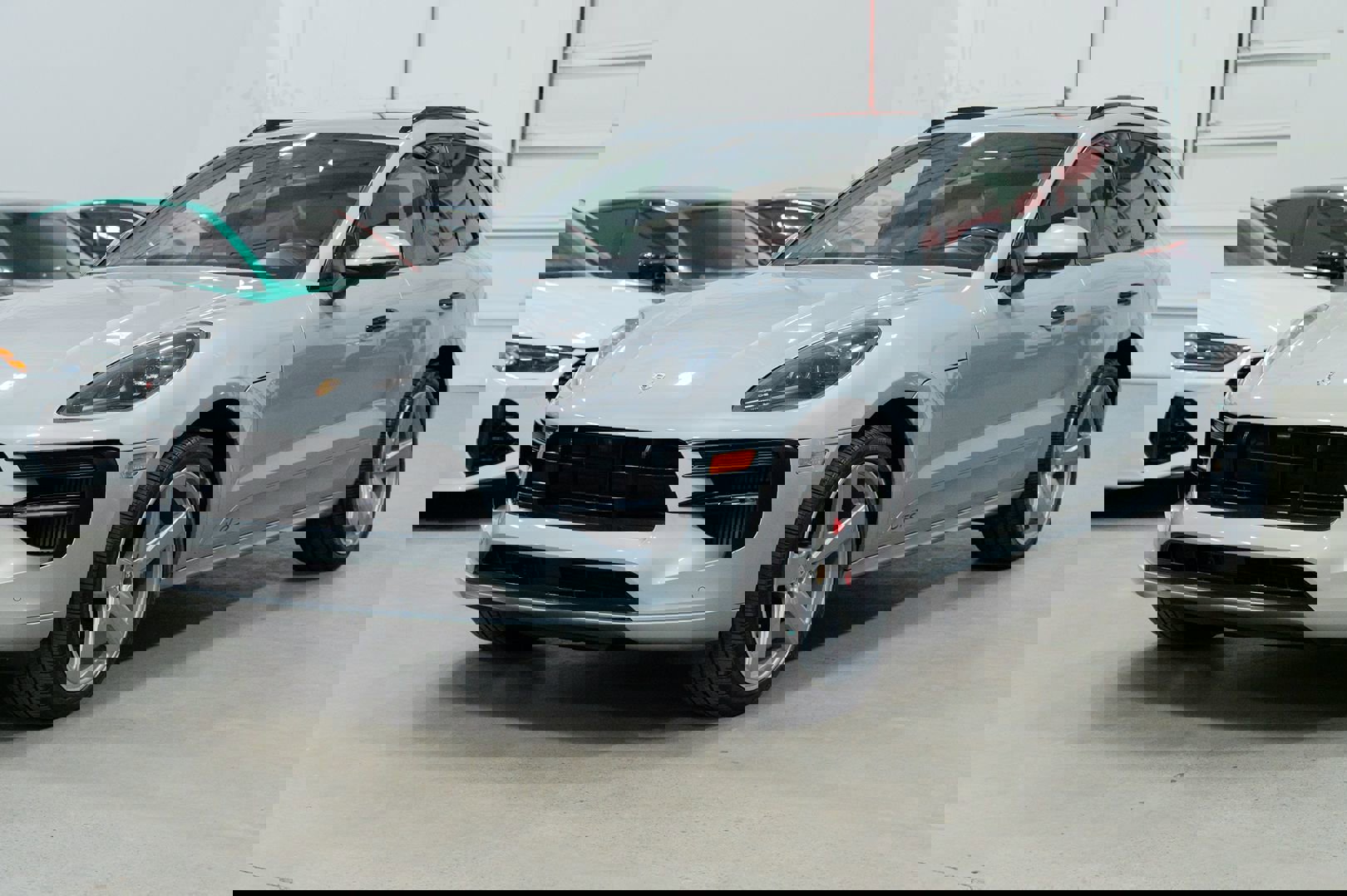 Used 2021 Porsche Macan GTS image 3