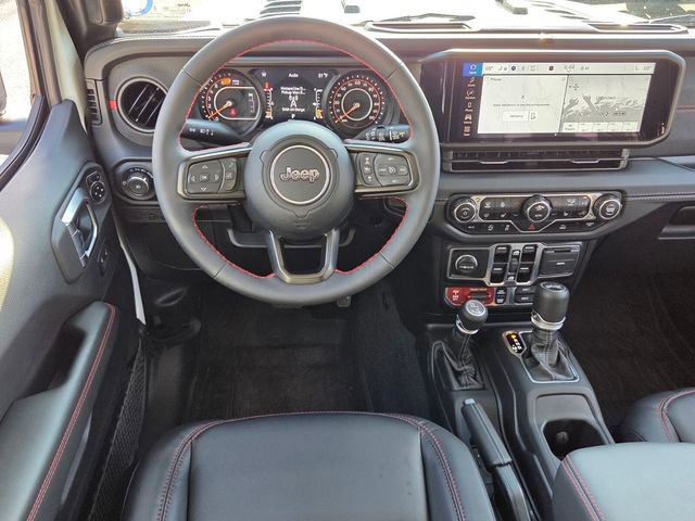 Used 2024 Jeep Wrangler Unlimited Rubicon w/ Convenience Group AWD/4WD image 10