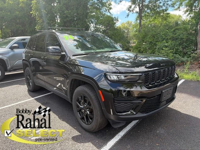 Used 2024 Jeep Grand Cherokee Altitude AWD/4WD image 1
