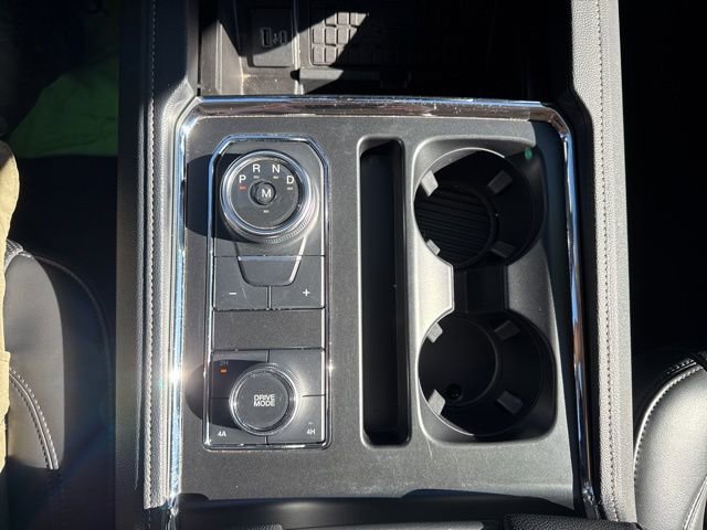 Used 2024 Ford Expedition XLT image 37