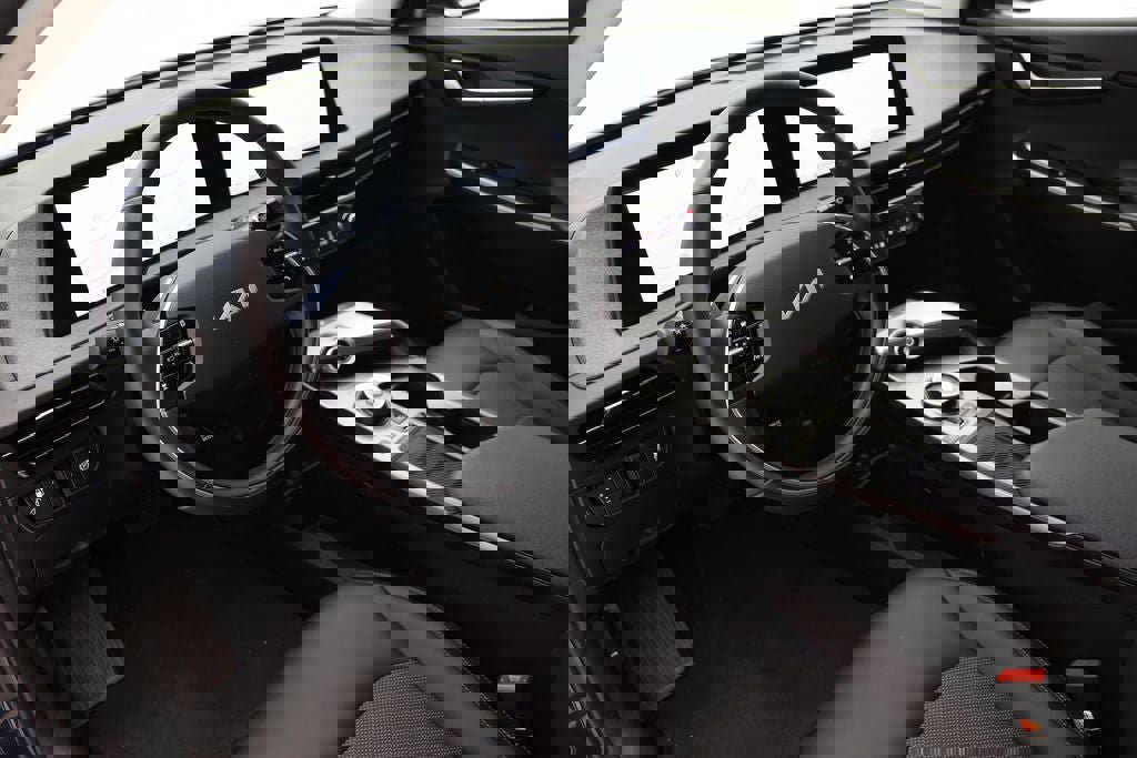 Used 2024 Kia EV6 Light image 14