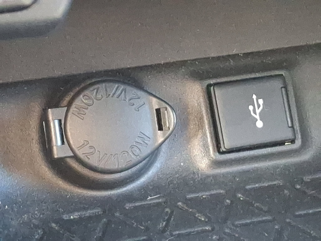 Certified 2022 Toyota RAV4 XLE AWD/4WD image 25