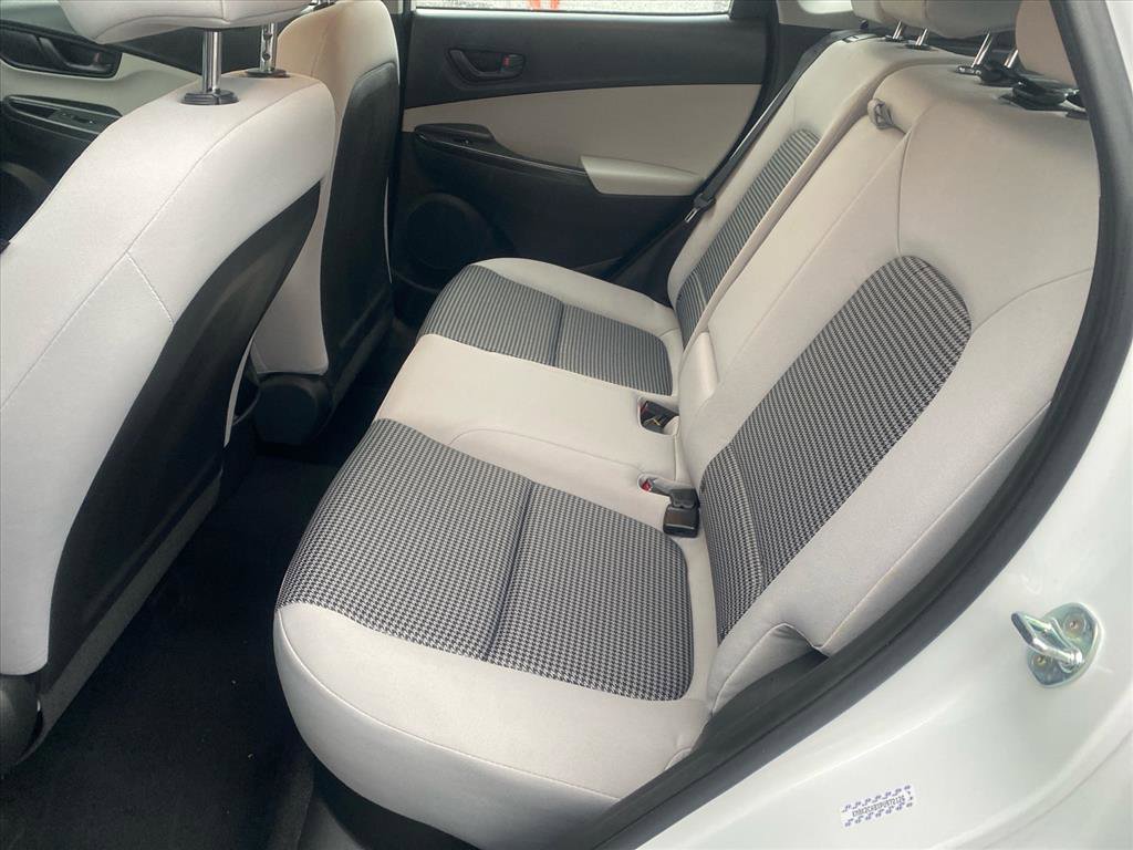 Used 2023 Hyundai Kona SE image 22