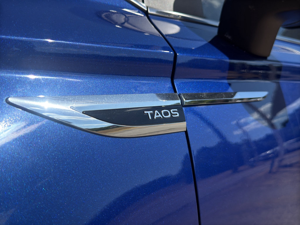 Used 2023 Volkswagen Taos SE w/ Panoramic Sunroof Package FWD image 34