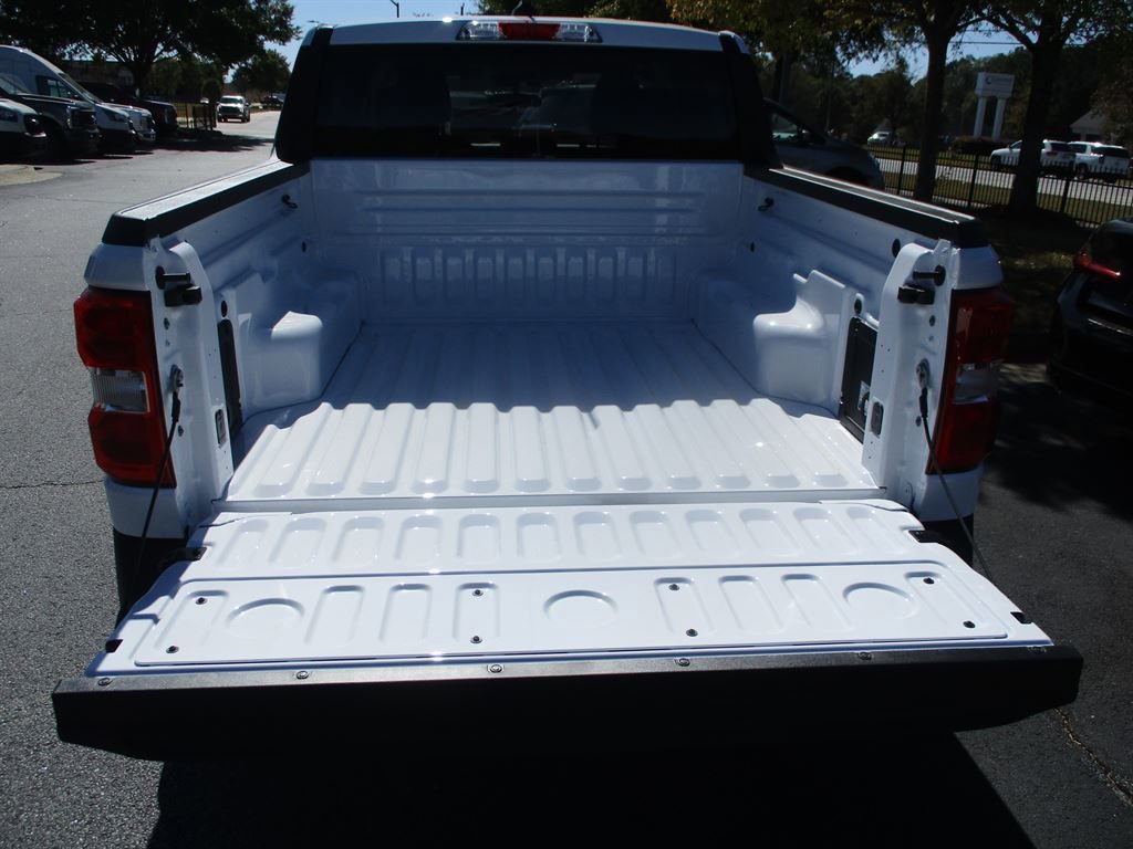 New 2025 Ford Maverick XL image 4