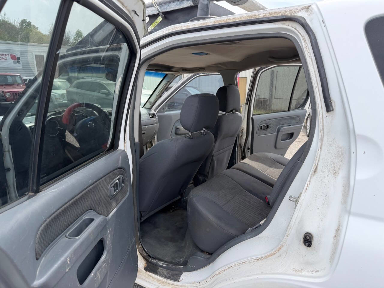 Used 2002 Nissan Xterra XE image 24